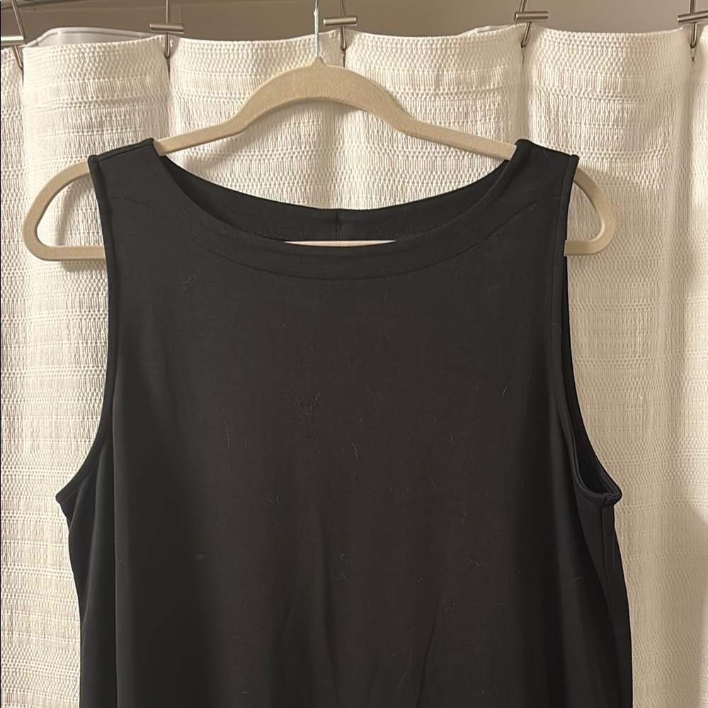 LOFT Black Sleeveless Tank Top